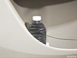  Cup holder prop (tertiary) photo